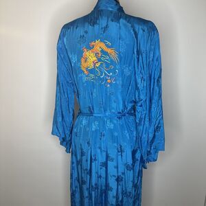 Vintage GOLDEN BEE Silk Kimono Chinese Embroidered Blue Robe Size Medium Rayon